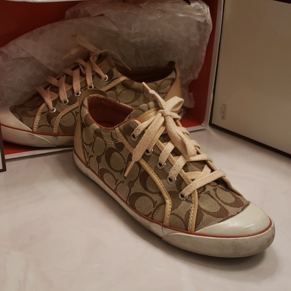 Coach shoes - Picture 1 of 8